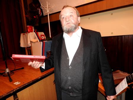 Čebelar Tone Koželj je imel  več podatkov o Jerneju Basaju 